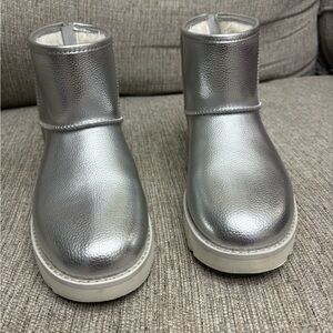 UGG Classic Mini Logo Zip Silver Boots